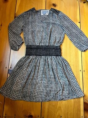 VANESSA VIRGINIA M Smocked Day Tripper Printed Dress Wrap Top Lined